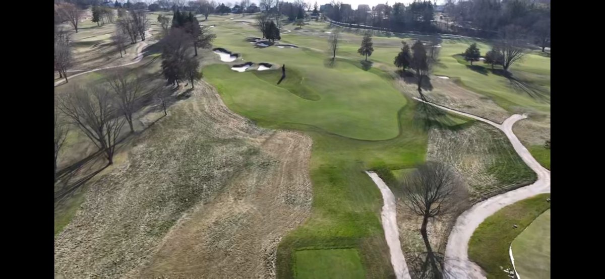 Crew did a great job cleaning up for winter.  Made for an enjoyable walk today.  December golf in Wisconsin!!