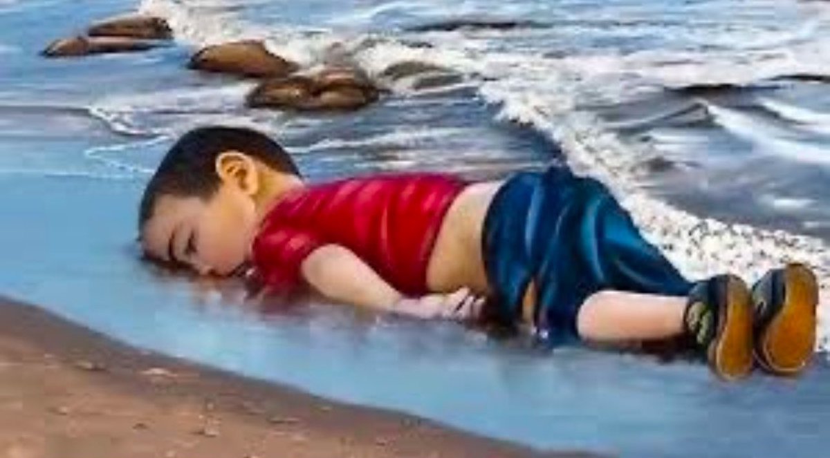 Kalk be çocuk..!

 "Zulüm ile abad olanın akıbeti berbat olur." 

Vatandaşına bunları yapanlar vatansız kaldı. 

Aylan bebek ruhun şad, mekanın cennet olsun.
