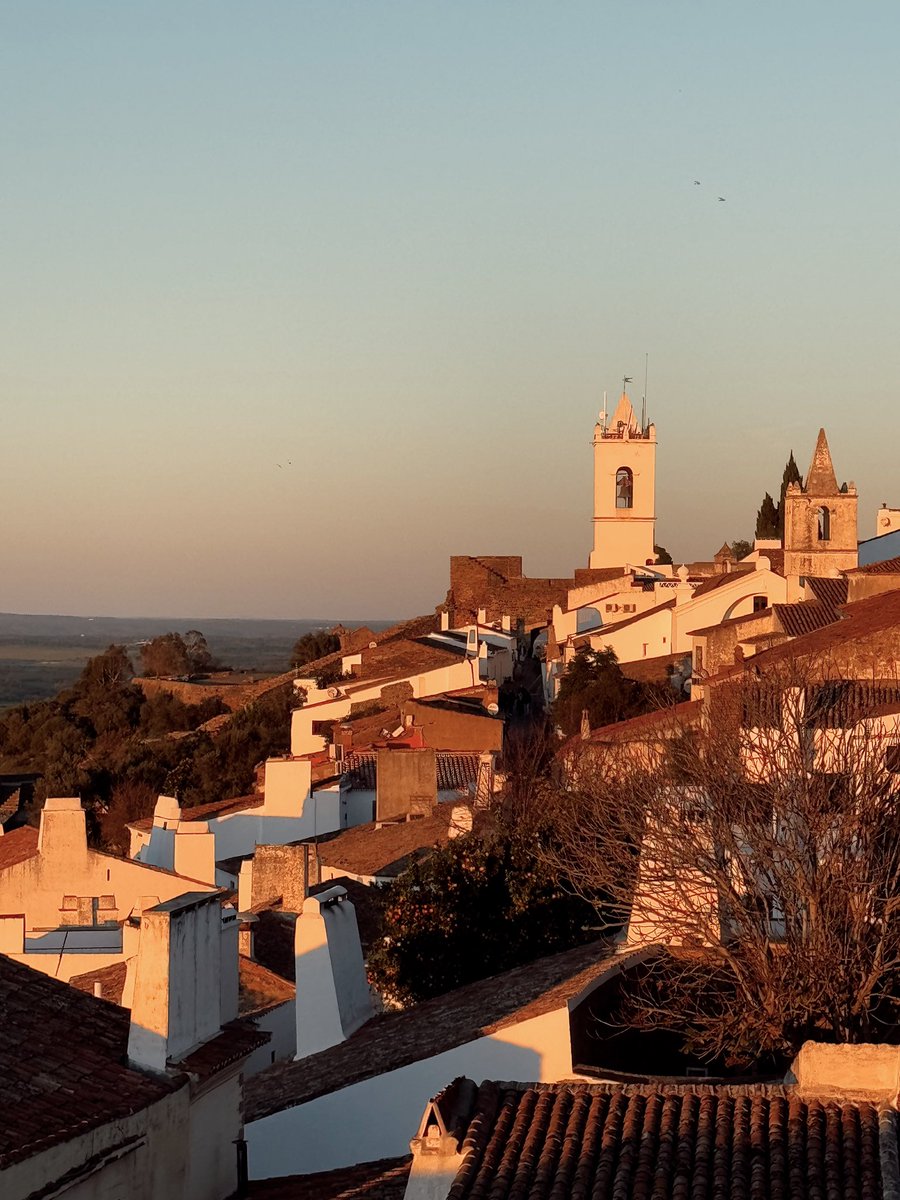 devafmartino's tweet photo. 📍Monsaraz, Portugal https://t.co/s3FzSJucui