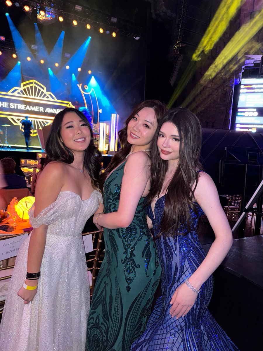 Katchii 🐱 tweet media