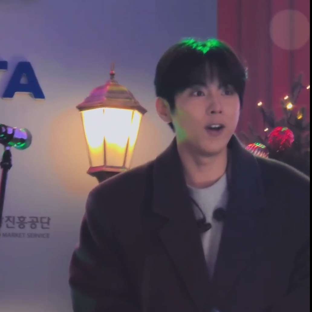 modaakbul's tweet photo. 웃기게생겼냐
ㅁㅊ것네
왕눈이짧은코작은입의 아이
<입이 토끼모양> https://t.co/TyQ38fHSYe