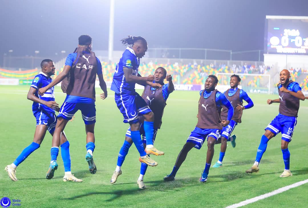 AlHilalSC_'s tweet photo. 💙 هــــــــــلال جـــــــــمــــــــيــــــــل 💙

انتصار جديد في ليالي الأبطال 👊🔥

#الهلال_مازيمبي 2️⃣➖1️⃣
#فخر_السودان | #Forza_Hilal | #TotalEnergiesCAFCL https://t.co/uJBnXjqTUJ