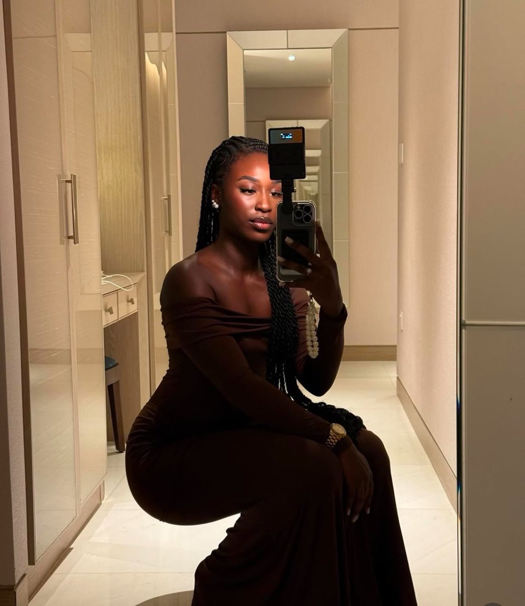 marianacmendes9's tweet image. Heart of a Woman🫀