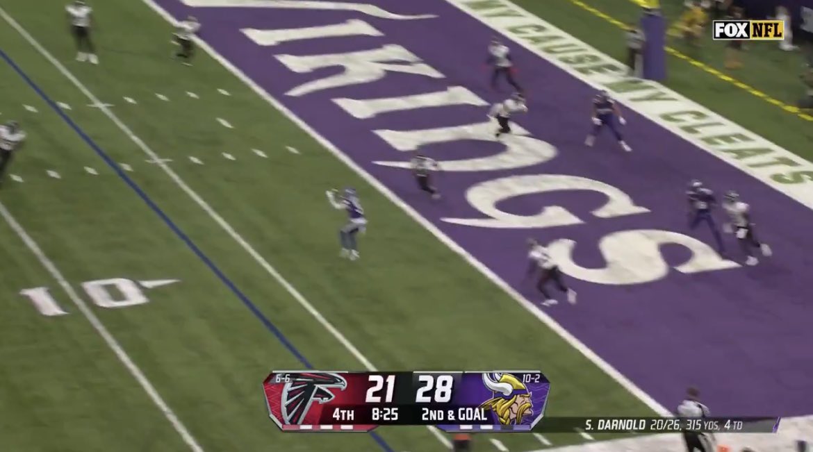 silverston95612's tweet photo. 3 of Sam Darnolds touchdowns from his “magical” performance. #NFL #Vikings #SamDarnold #NFCNorth https://t.co/CnB1Z1zFq1
