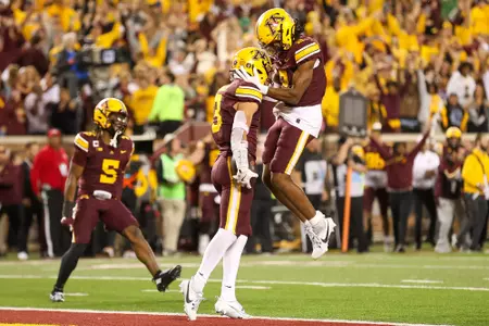 TheFloorSlap's tweet photo. Big Ten Bowl Games:
Las Vegas: USC vs Texas A&amp;M (12/27)
Rate: Rutgers vs KSU (12/26)
Pinstripe: Nebraska vs BC (12/28)
Citrus: Illinois vs South Carolina (12/31)
Sun: Washington vs Louisville (12/31)
ReliaQuest: Michigan vs Alabama (12/31)
Duke's Mayo: Minnesota vs VT (1/3) https://t.co/tgVW13CBHx