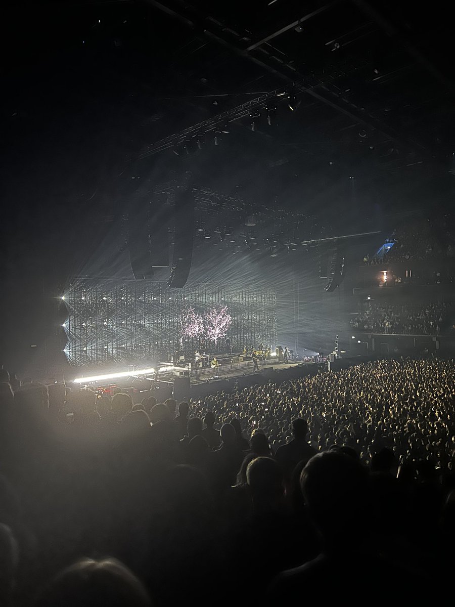 n__stringer's tweet image. Sam Fender at Co-op last night. Belting gig!