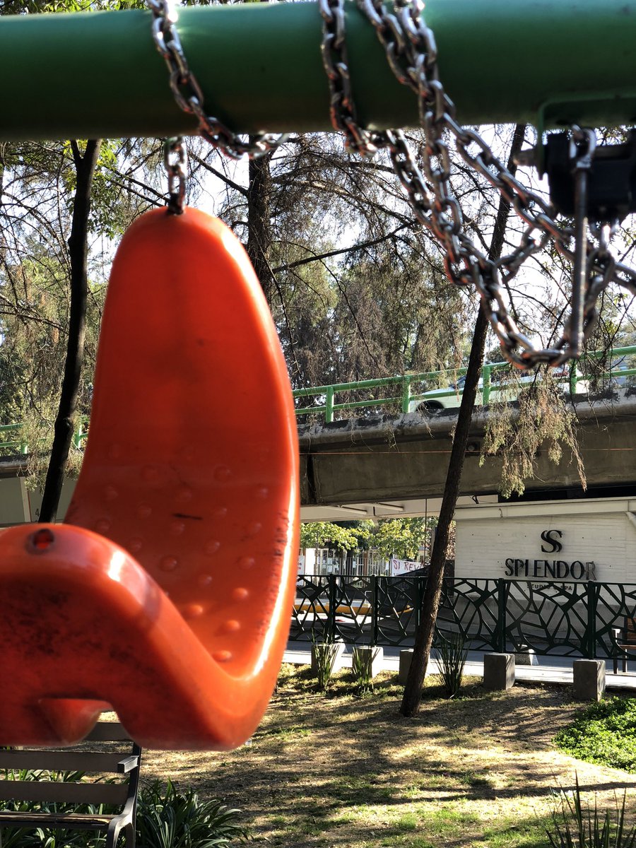 RobHgo's tweet photo. @locatel_mx @MHcesac @cdmxpolanco @parques_cdmx Buenas tardes, algún avance con la solicitud hecha desde el pasado 26 de octubre 2024?
Ahora también de su apoyo para arreglar uno de los 2 columpios qué hay. https://t.co/UMu8HhKhB7