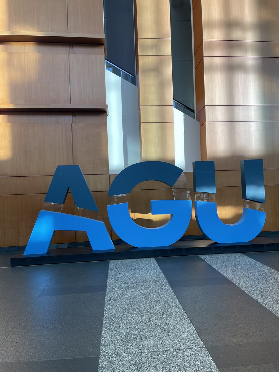 Dr. Trang TH Nguyen (she/her) tweet media