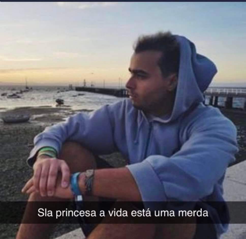 o Vitória empatou com o Lagameças e acabaram as férias