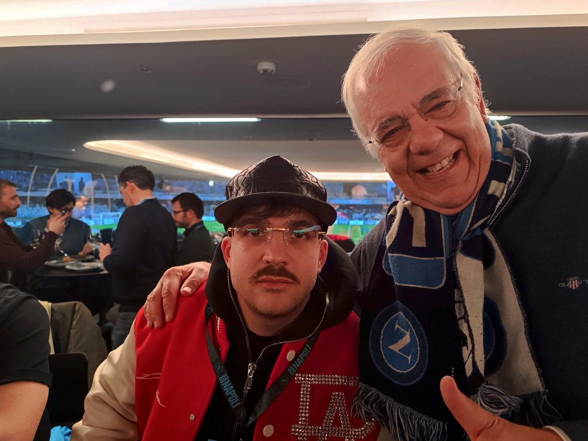 brunosiciliano7's tweet photo. Con #Geolier e Marco #Damore
💙🫶
#NapoliLazio https://t.co/08hBvbVs5E