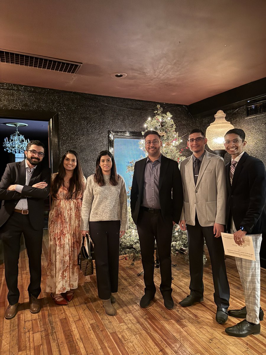 md_syedfatmi's tweet photo. We had a great #SHMWiregrass Chapter Meeting, featuring a lively awards ceremony and an engaging talk on QI in hospital medicine. @SocietyHospMed @ASK_HM17 @WaseemM001 @brettradler @tosto_tom https://t.co/nkubUDbYR4