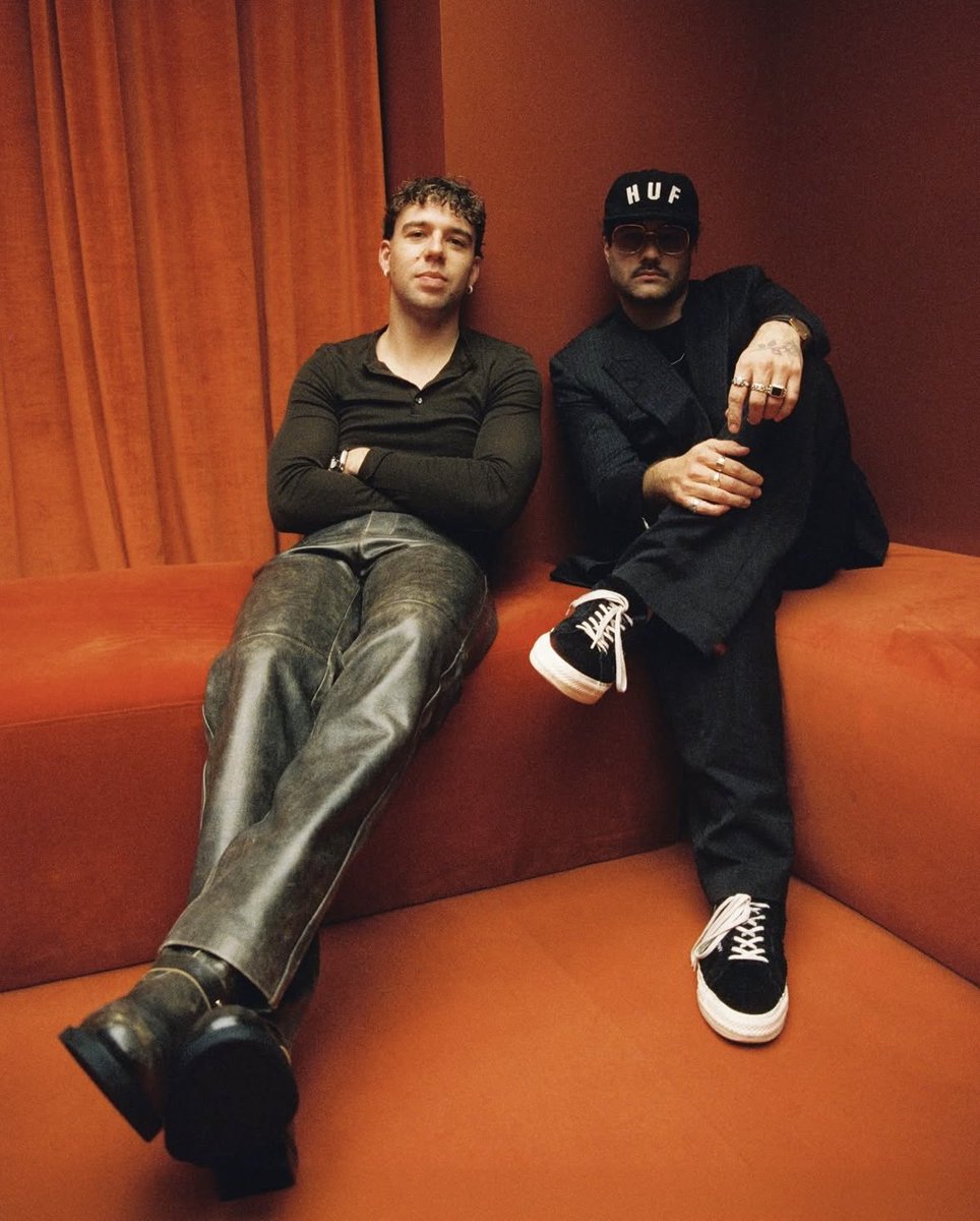 El Club de la Corchea ft. <a href="/pedrodquevedo/">QUEVEDO</a> ya disponible en todos lados. 🩵🌜