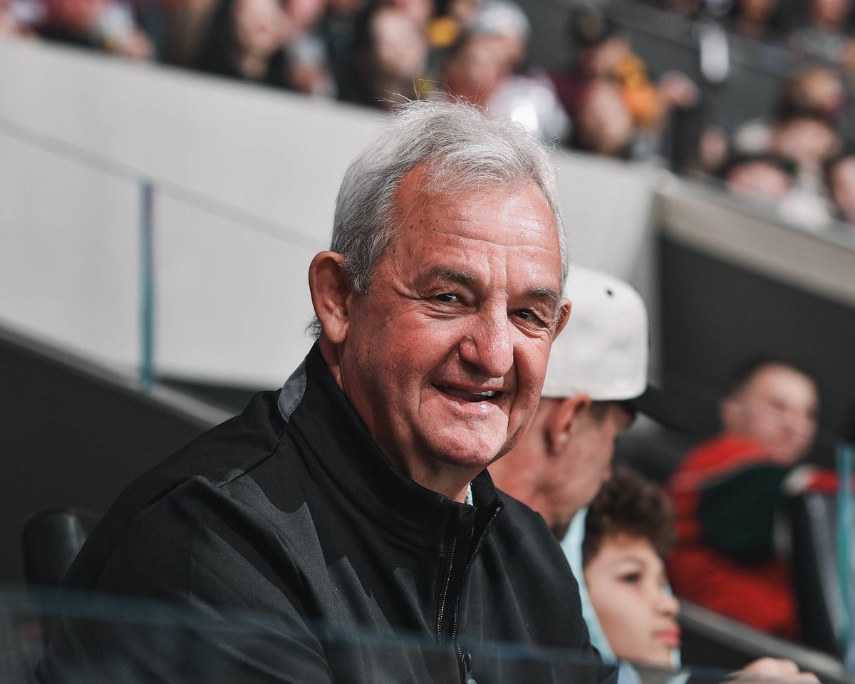 LAKings's tweet photo. The Sutters were in town last night! 🖤 https://t.co/lXlwVBH7vg