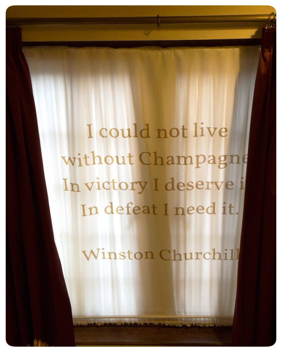 london_wombling's tweet photo. 📍 Chartwell, National Trust
🗓️ Dec 2024
#LondonWombling #TimeOutLondon #PicOfTheDay #TravelBlogger #TravelPhotography #LoveWimbledon #LoveLondon #Chartwell #NationalTrust #ChartwellNT #Churchill #WinstonChurchill #Kent #SouthEastNT https://t.co/uPo0mLRy7N