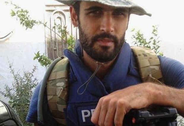 Rulaelhalabi's tweet photo. #MissingInSyria 
⚠️ HELP FIND SAMIR KASSAB ⚠️

Lebanese Sky News Arabia cameraman Samir Kassab has been missing in Syria since October 2013. 
In 2014, French journalist Nicolas Hénin, freed after 10 months in captivity, revealed that Kassab was his cell neighbor in Aleppo under ISIS custody. 

For the past 7 years, rumors have circulated, but no solid evidence has emerged regarding his fate. Kassab, along with his Mauritanian colleague Ishak Moctar and an unnamed Syrian driver, disappeared while reporting on the humanitarian crisis in Aleppo during Eid al-Adha. 
@skynewsarabia 
#SamirKassab #MissingJournalist #Syria
