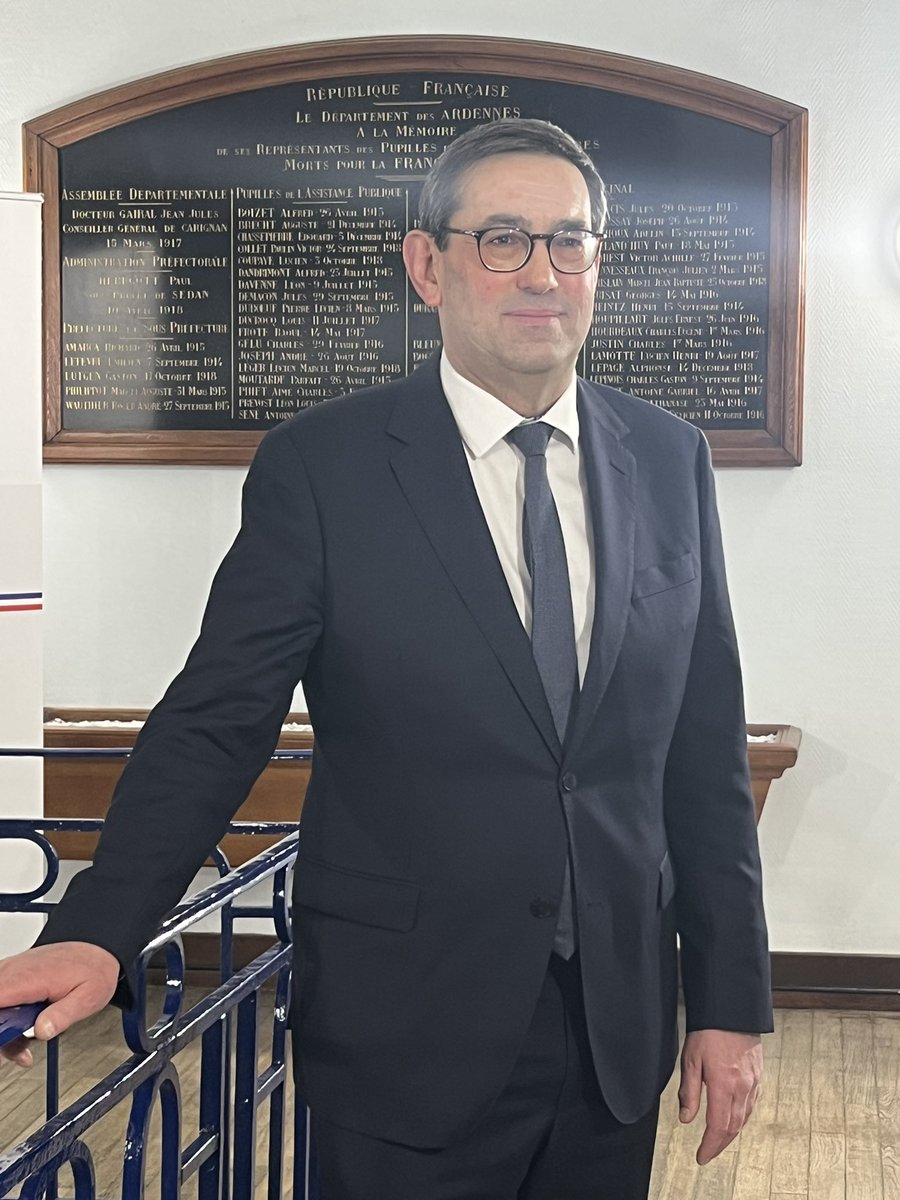 LionelVuibert's tweet photo. 🗳️ Un immense merci à toutes les électrices et tous les électeurs de la 1ere circonscription des Ardennes qui m’ont accordé leur confiance et me permettent aujourd’hui d’être à nouveau votre député. https://t.co/t706YNErbF