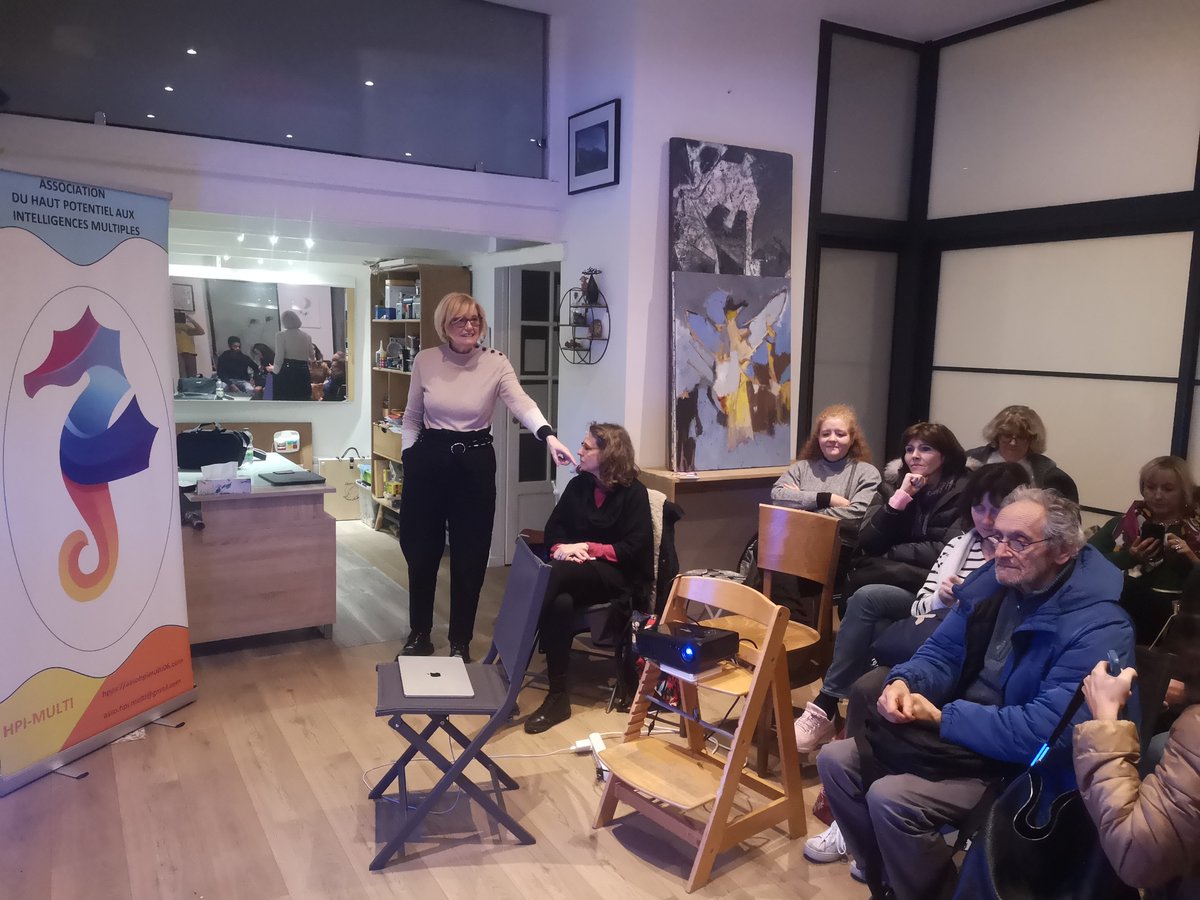 HpiMulti34107's tweet photo. Carton plein pour la conférence de la psychologue; Françoise ASTOLFI, qui nous a parlé de l'adulte HPI.

@VilledeNice #hpi #adulte #Psychology @LESSURDOUES https://t.co/oM9r0SwmA4