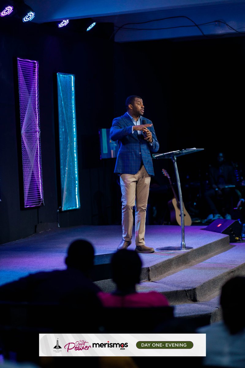 tph_jos's tweet photo. More pictures from tonight's session.

Tomorrow, there will be much oil, come expectant!!!

See you by 4pm!

#Merismos2024 
#InTheSpiritAndPower 
#ThePublishersHouse https://t.co/4LRSsESsOm