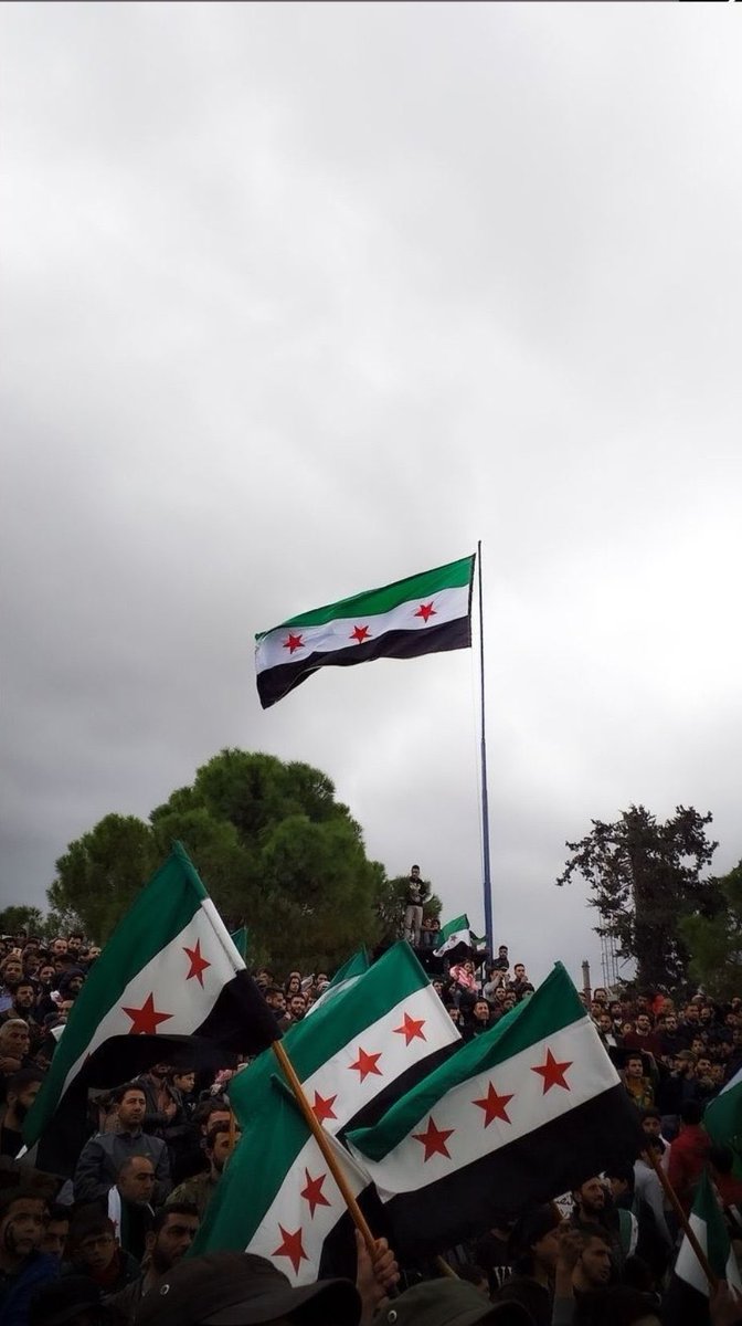 lSaadll's tweet photo. قصة من ١٣ عام من شعب سطّر في التاريخ أعظم انتصار فقبل أن يواجه من يحكمه واجه العالم كله .. وقبل أن ينتصر على النظام فقد انتصر على العالم بأكمله من قبل .. وما النظام إلا خطوة أخيرة

لكن آن للحق أن يظهر ولليل أن ينجلِي 
فاستنصروا بالله ونُصروا 
بدؤوا بالله أكبر وانتهوا بالله أكبر https://t.co/yjQbw47VNp