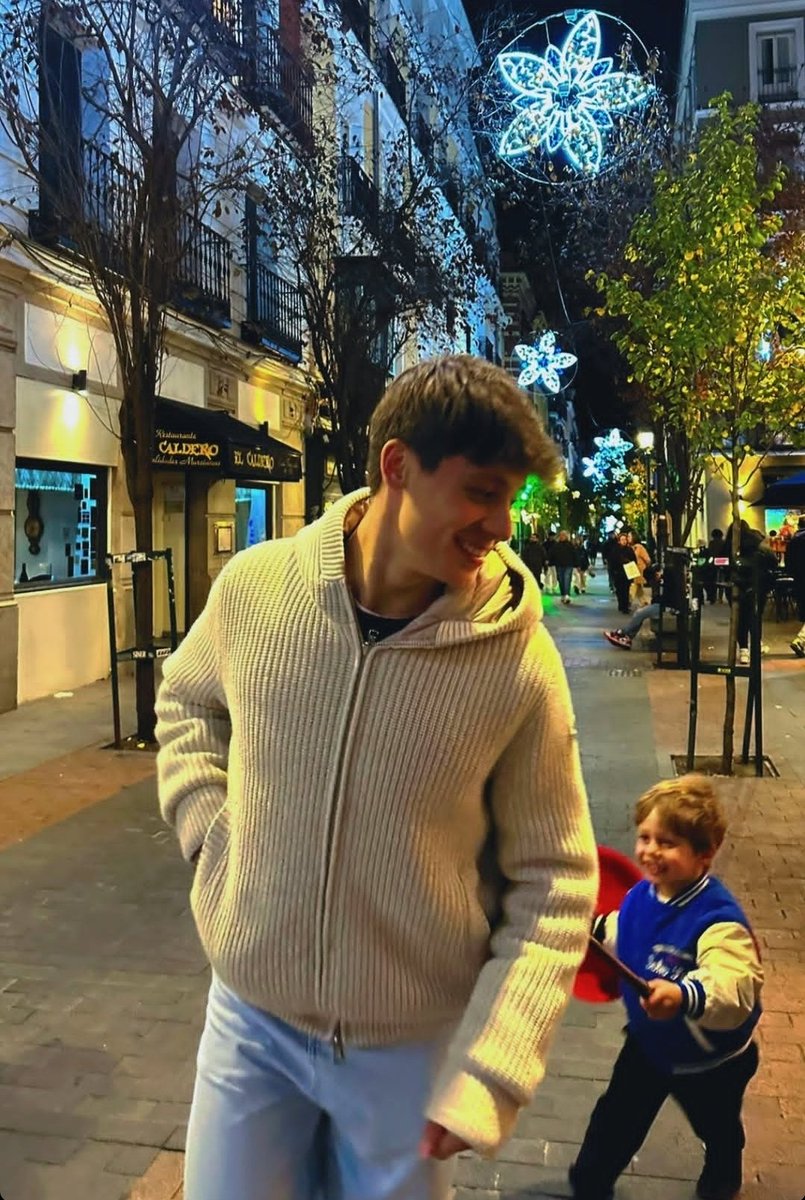 MadridXtra's tweet photo. 📲 Arda Güler on IG, with his girlfriend around Madrid. 🤍🇹🇷 https://t.co/9qYgjitj13