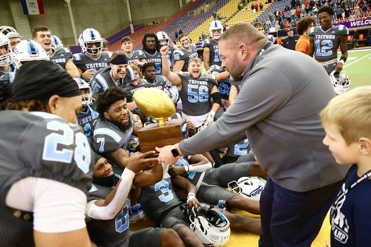 ICTritons's tweet photo. Domination! A 49-6 victory @TritonNation today (12/8) over #3 (DIII) NDSCS! Game One Bowl Champions! 🔱 #TritonNation #TritonsStandTall #TritonExperience #TheTritonWay https://t.co/aD8bnYSQ5d