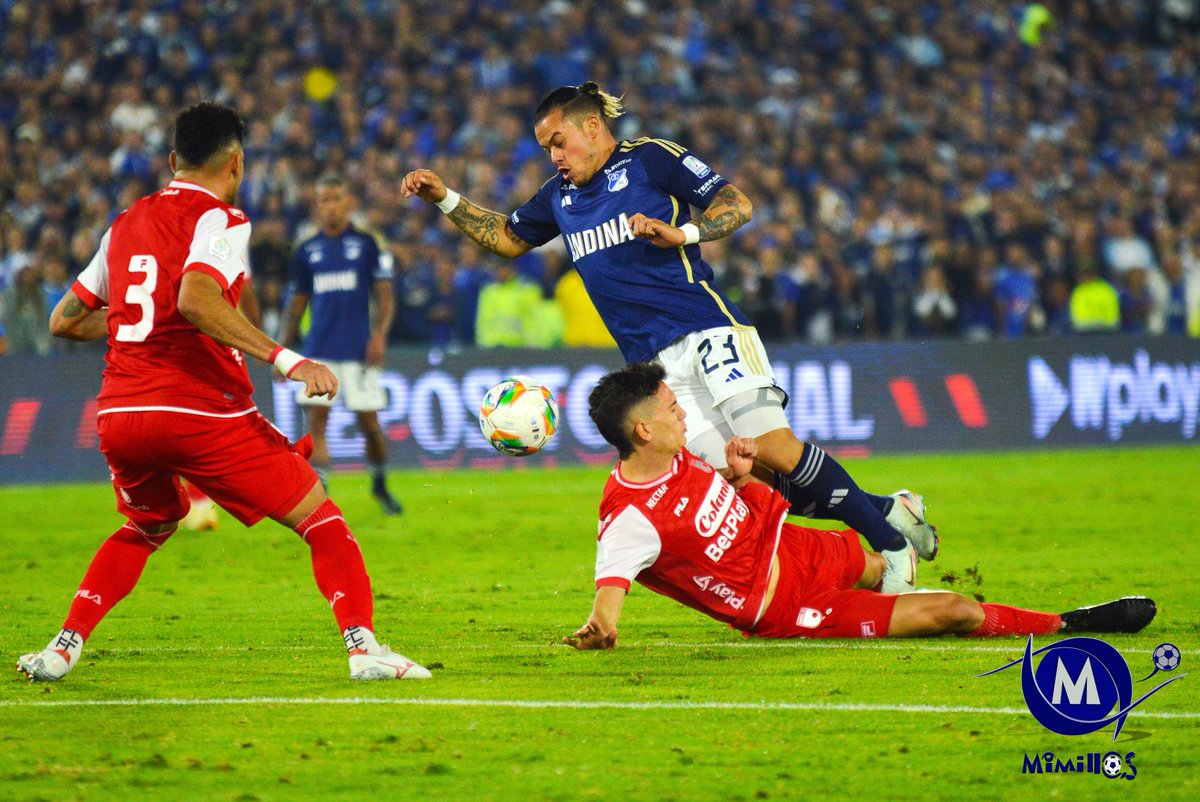 mimillosoficial's tweet photo. #ConMiMillos
Estas fueron las mejores postales que nos dejó el empate 1-1 entre Millonarios y Santa Fe en la fecha 5 del cuadrangular A
Ver galería completa acá:
https://t.co/nLSJK1XtRO
📷Nikolai Pinilla-Periodista. https://t.co/DWUzOp2ZQk