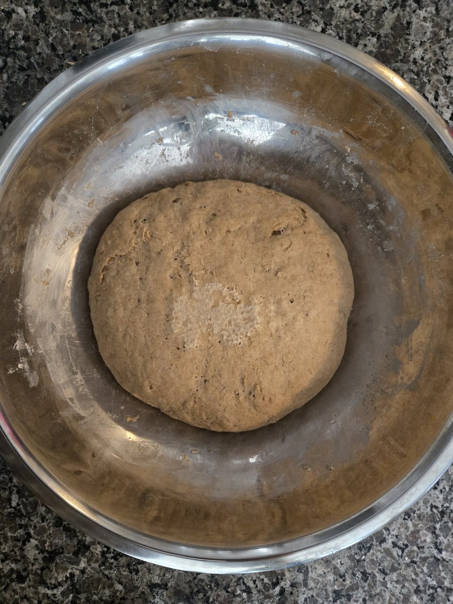 EstelaWildEd's tweet photo. Bannock has been my easy answer to camp bread for decades. I'm leveling up to yeast breads and have been experimenting for a while now. This one...whoa. Will definitely make and share in my next camp. #bushcraft #campkitchen #bread #homemade #DIY #selfreliance https://t.co/KWTmOpzoHj