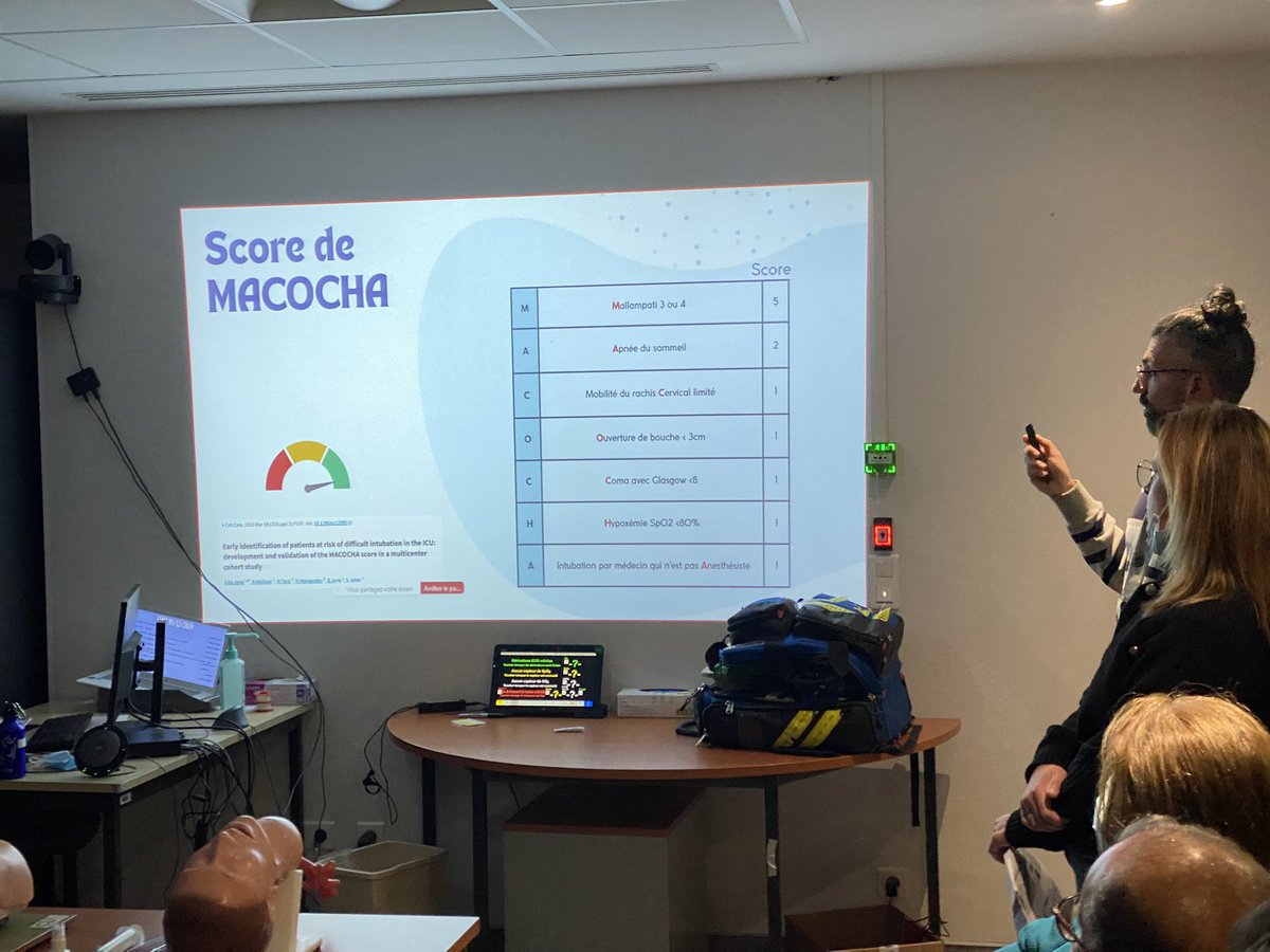 maxgau1's tweet photo. @harmendil @____Dopamine___ Et y a la simu qui démarre aussi !

Gaetan et Alexandra au top pour nous briefer sur IOT difficile https://t.co/gHhdQT6Lsd