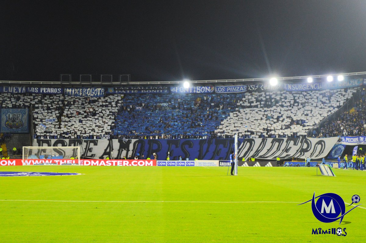 mimillosoficial's tweet photo. #ConMiMillos
¡Un amor que es verdadero!
La hinchada azul en las tribunas del Campín durante el clásico capitalino
Ver galería completa acá: 
https://t.co/tWmRYNGqWh
📷Nikolai Pinilla-Periodista. https://t.co/qkgHzVD9LP