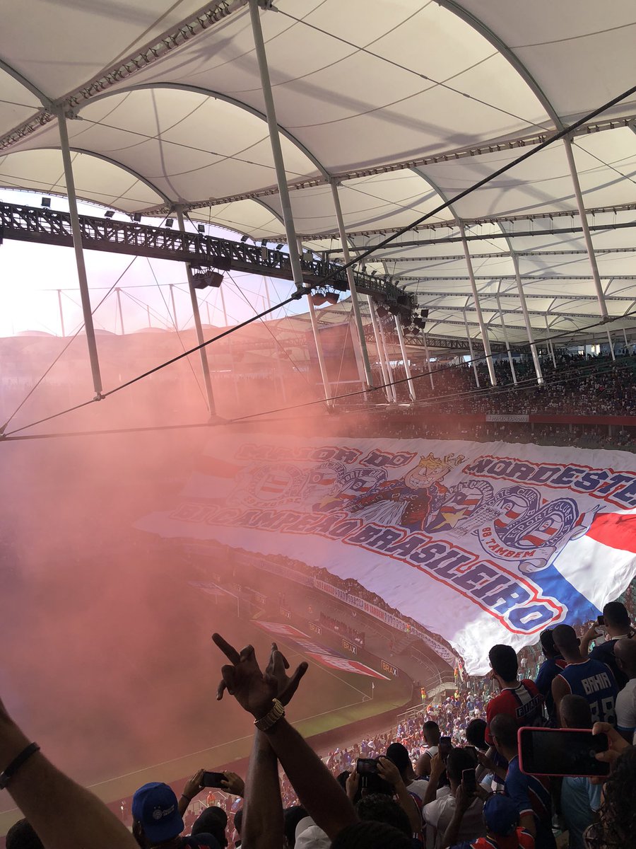 pdxzzo's tweet photo. Eu te amo ESPORTE CLUBE BAHIA. 💙 https://t.co/UEWu2rp7jJ
