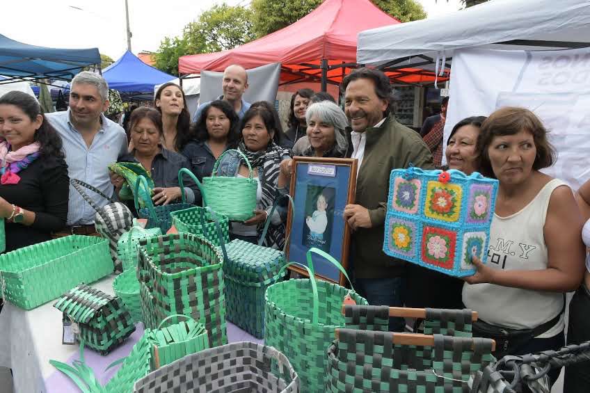 Hoy compartimos una gran jornada en la Feria Provincial de Productores, Artesanos y Emprendedores en Cerrillos. Un espacio que fortalece nuestra economía local, destaca la calidad de la producción salteña y abre puertas a nuevos mercados.

Desde el Gobierno seguimos acompañando e