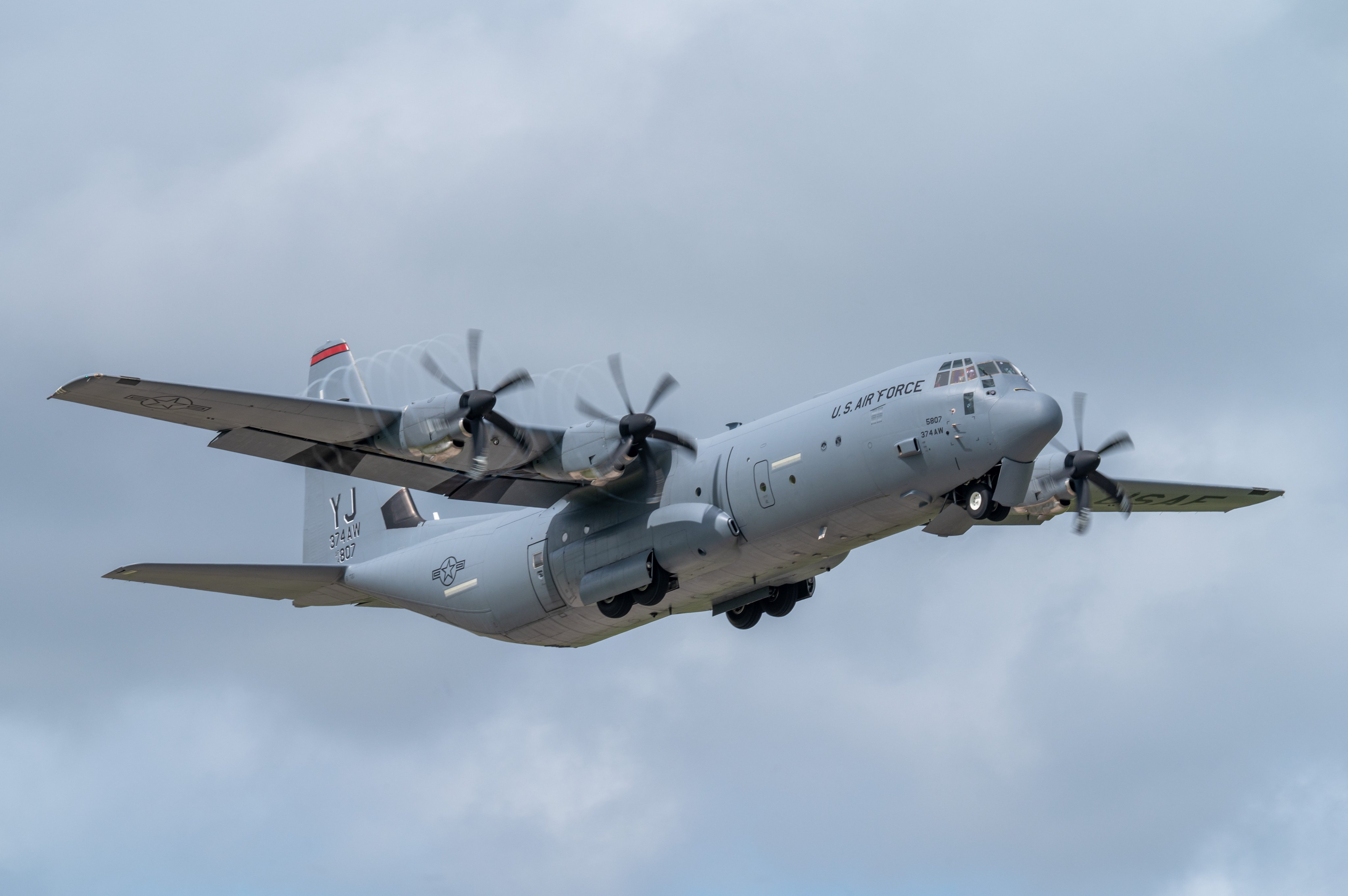 最終出品 米空軍 横田基地 航空自衛隊 クリスマスドロップ