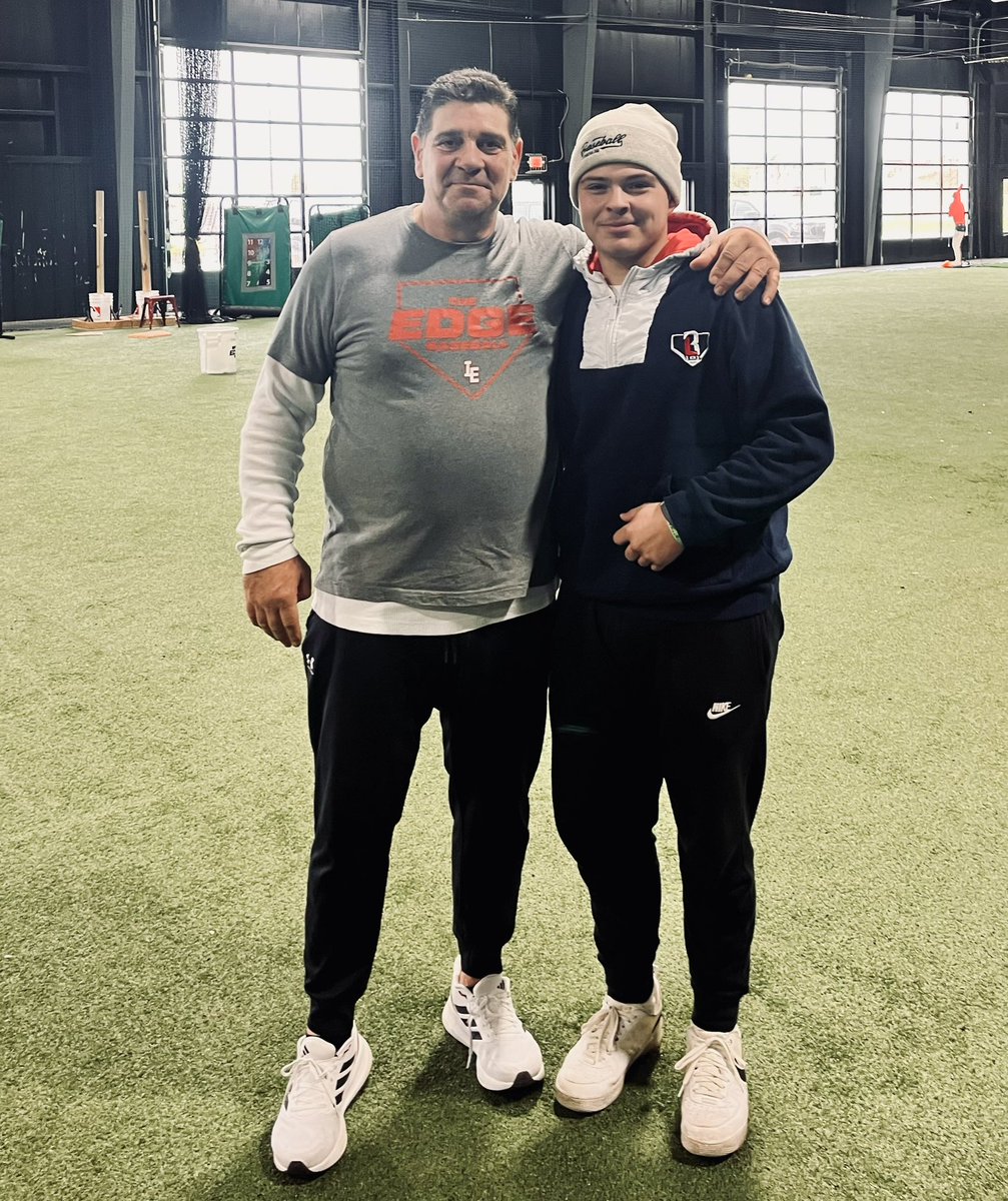 Garrett_Ramos1's tweet photo. Wrapped up my 6 week infield clinic with former MLB player and baseball Olympian Coach David Silvestri. Learned a lot and am thankful for @usnatsmidwstrn providing the opportunity. #nattyboys #baseballprospect #alwaysbaseballseason #2026 https://t.co/ctjKOG6q2O