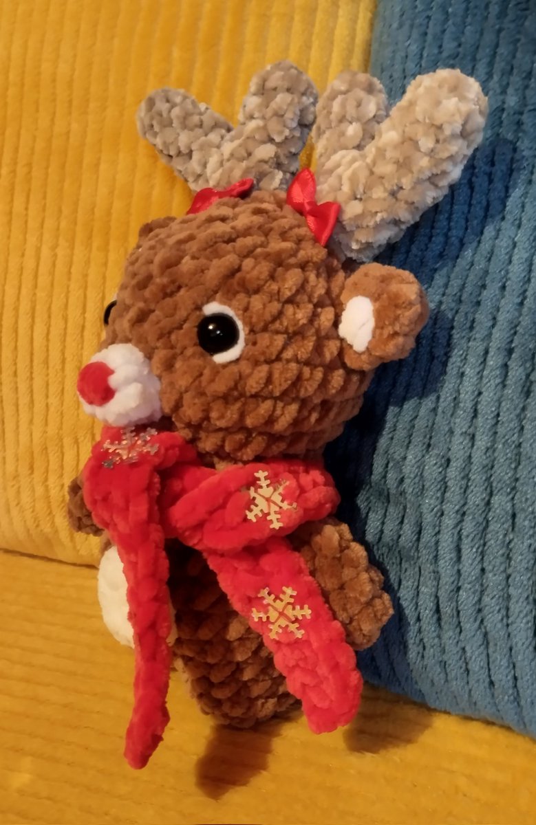 puhatónia tweet media