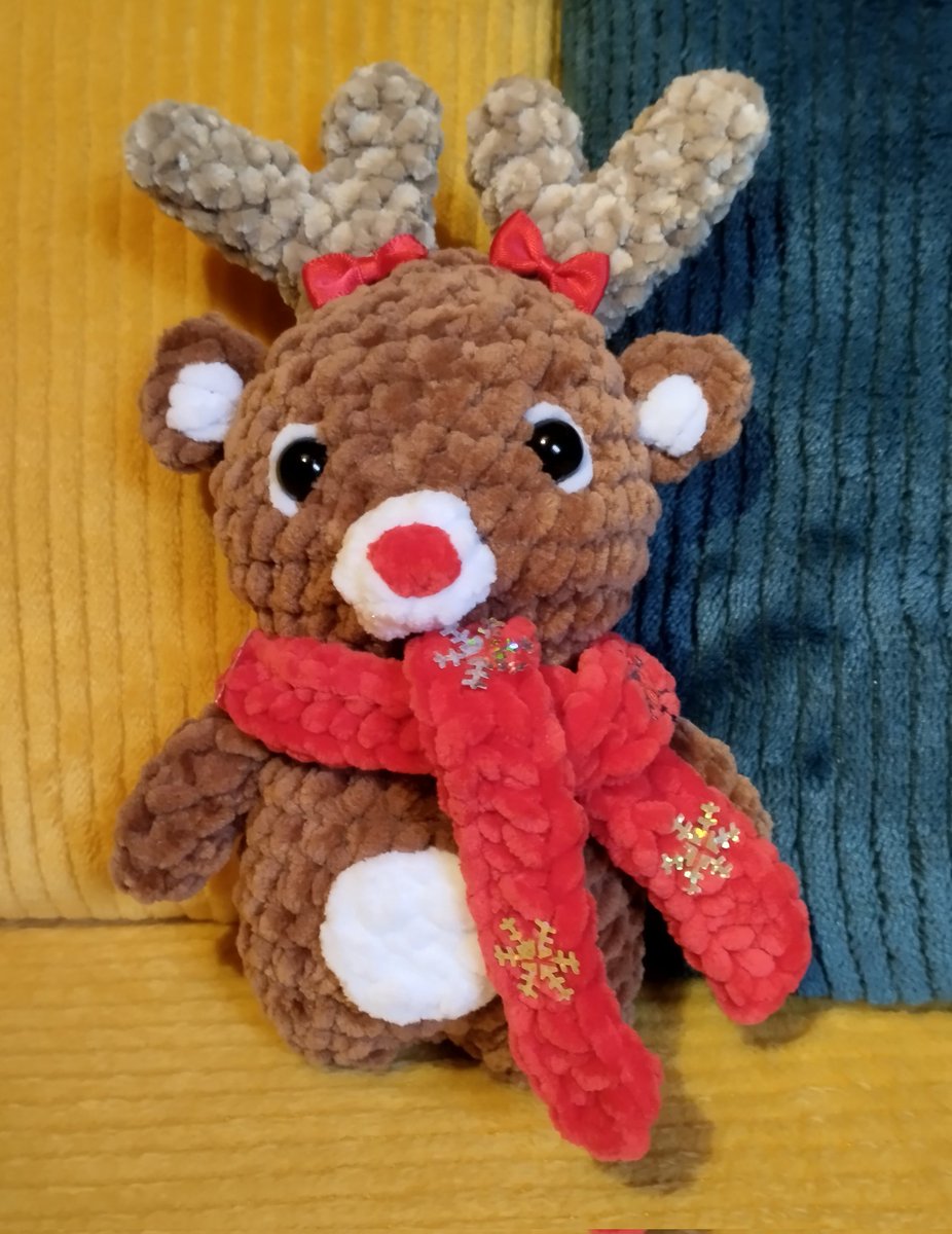 puhatónia tweet media