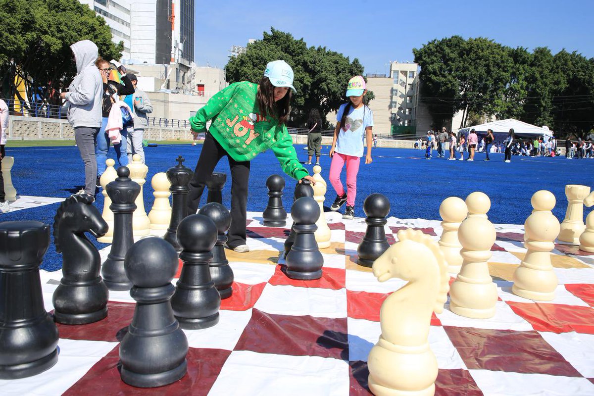 BJAlcaldia's tweet photo. Con el fin de fomentar el deporte en nuestros niños, llevamos a cabo la Feria del Deporte BJ 2024 en colaboración con el Aspen Institute. 
➡️ https://t.co/hWY3FkXq02 https://t.co/yWEpNKgXP9