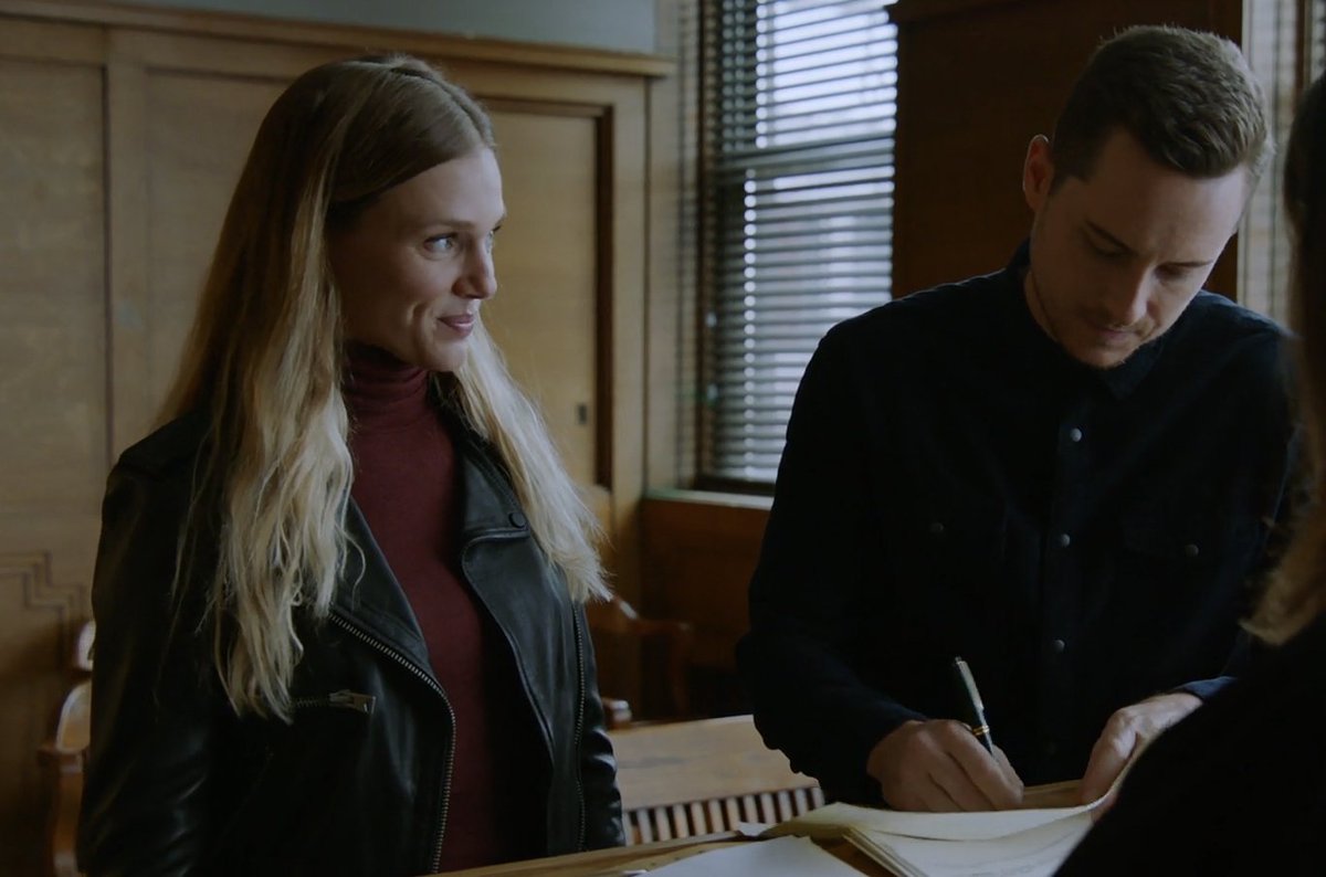Arusess's tweet photo. I'm #MissingJayHalstead & #HaileyUpton. Even more today as it's the 3rd anniversary of their wedding
#UpsteadForever💖♾ #UpsteadEndgame #WeLoveYouJesse #WeLoveYouTracy #JusticeForUpstead #JusticeForJayHalstead #TheRealJayHalstead #JayDeservesBetter #Upstead #NotATraumaResponse https://t.co/HL7O1ksL4N