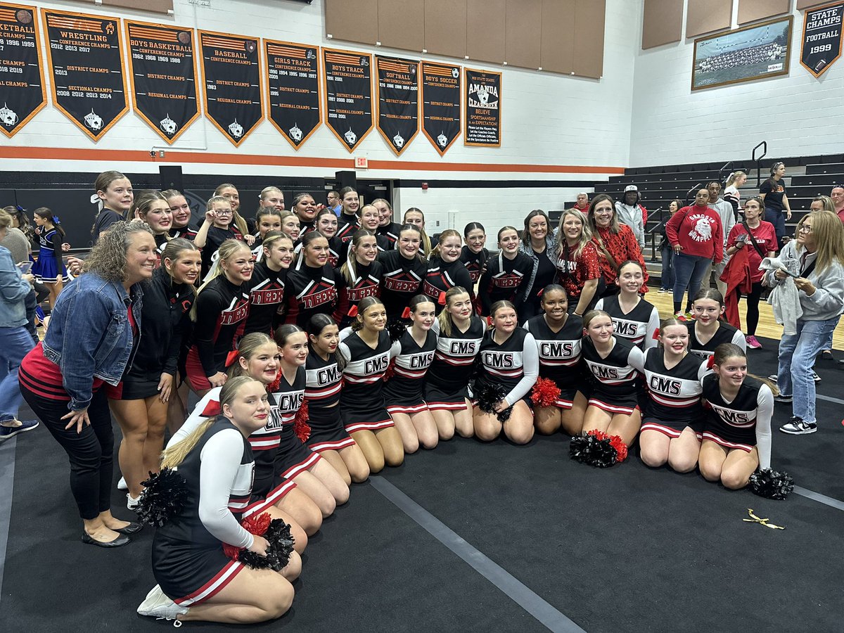 Athletics_CV's tweet photo. 2024 MSL Champions! 🏆 

Congratulations to Sydney Lattimer for winning MSL Cheerleader of the Year! 

Congratulations to Jennifer Blakeman for winning MSL Coach of the Year! 

@CV_Cheer @CHSTigerPride @CirclevilleCity https://t.co/S5O9VTRaAu
