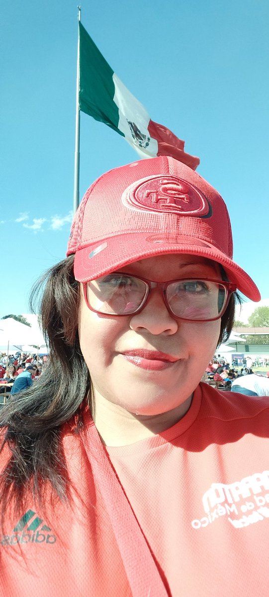 tormenta18's tweet photo. #impactonfl #foximpactonfl @FOXImpactoNFL @FOXSportsMX 

Pick six de 46 yardas Fred Warner el 21 de  diciembre 2019 contra los Rams 

Fred Warner hace el pick six en 29  septiembre de 2024 en el juego vs patriotas https://t.co/sNdiKb7mXG