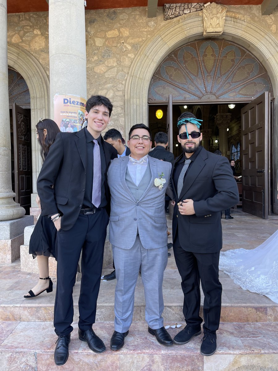 yeahcompa's tweet image. Se nos casa el COMPA BOLI 🥹💍 ya estamos creciendo amigos 🫶🏻