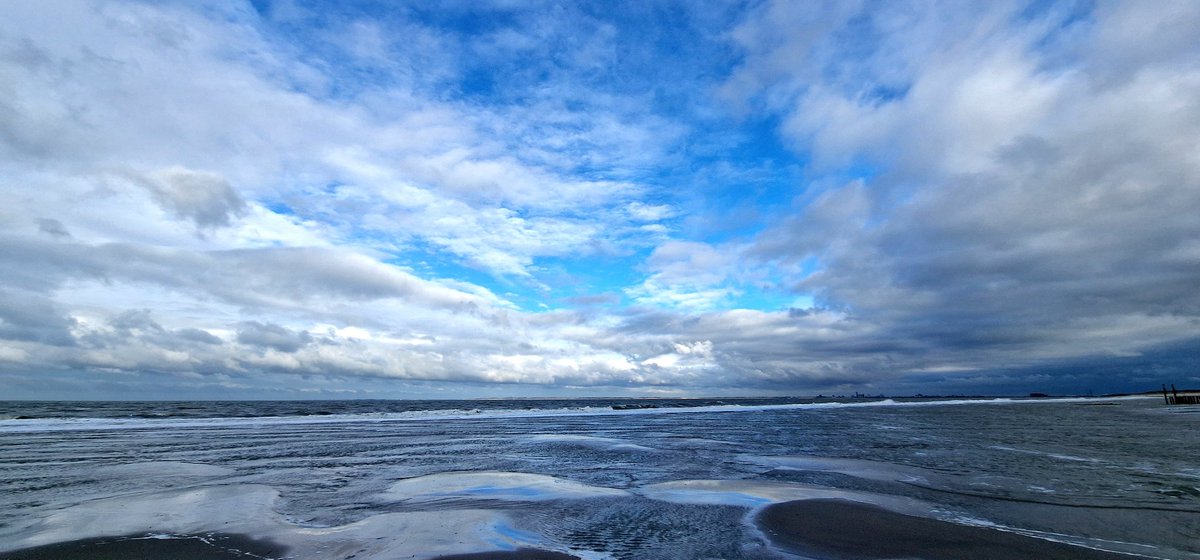 En dit is de mijne... 
Vanmiddag aan zee 😊