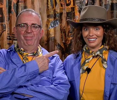 katyajcnes's tweet photo. tired of im a celeb paying this friendship dust 👎 #imaceleb https://t.co/m4iyjicjxC