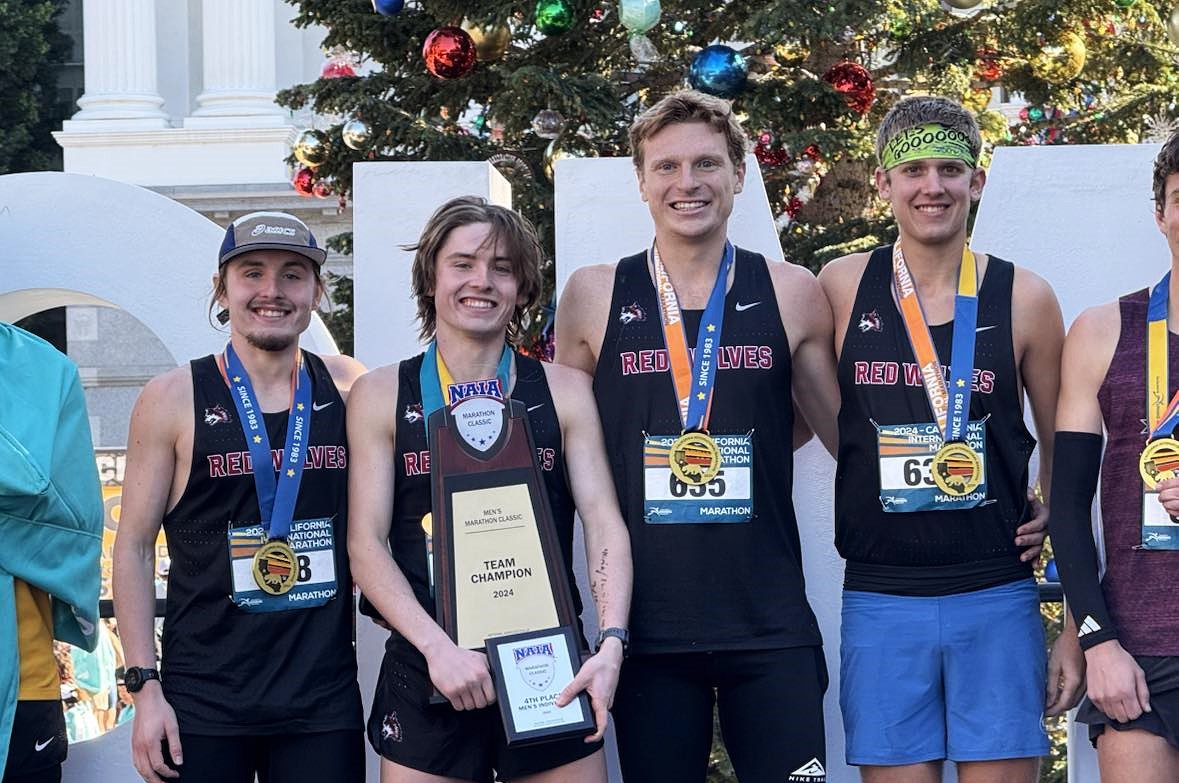 iueredwolves's tweet photo. IU East wins the men's team title at the NAIA National Marathon in California on Sunday, Dec. 8 ... https://t.co/O6xxdWKGeb https://t.co/22d7rC4Sz5