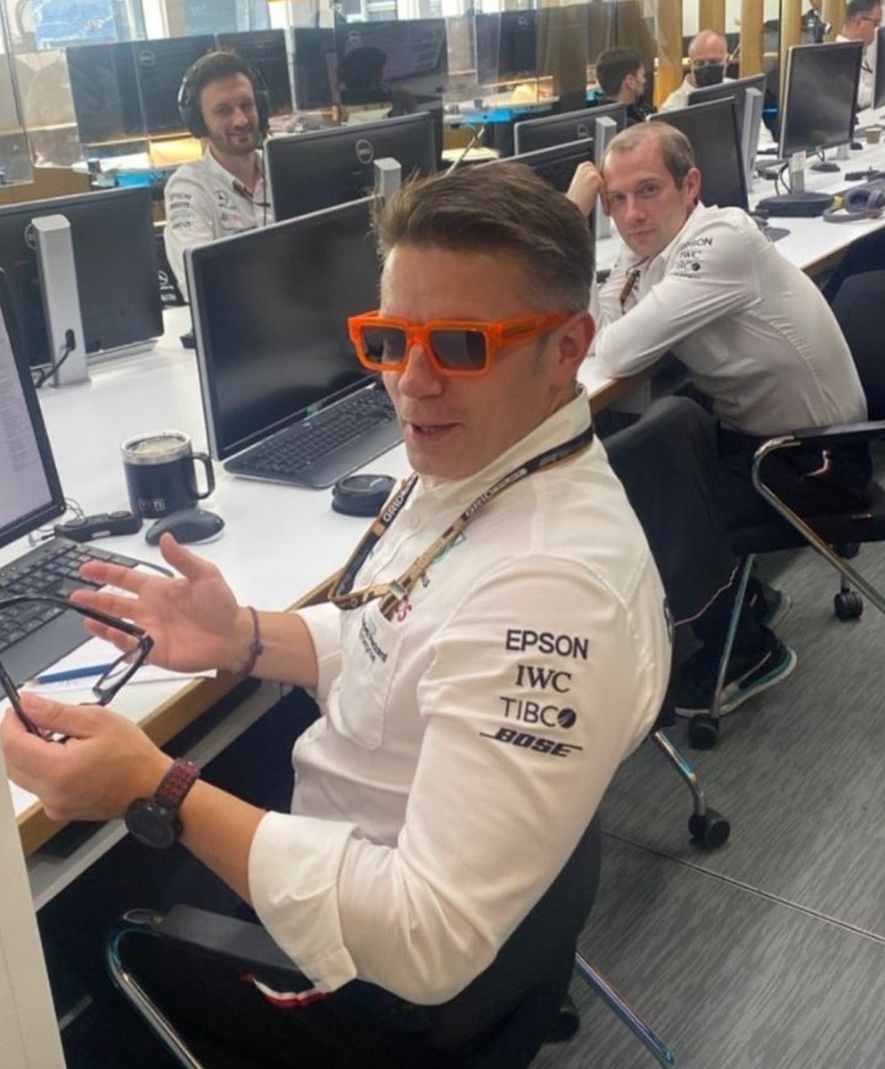 bonotires's tweet photo. Something about Bono and wearing Lewis stuff 🤍 https://t.co/TIfgdhTKaj