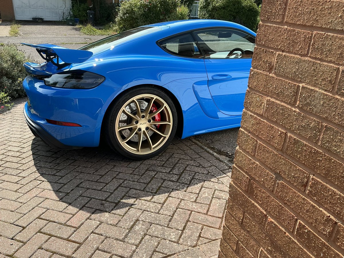 ralphisnot's tweet photo. @ListerLawrence Better on a blue Porsche https://t.co/C1R4rncR19
