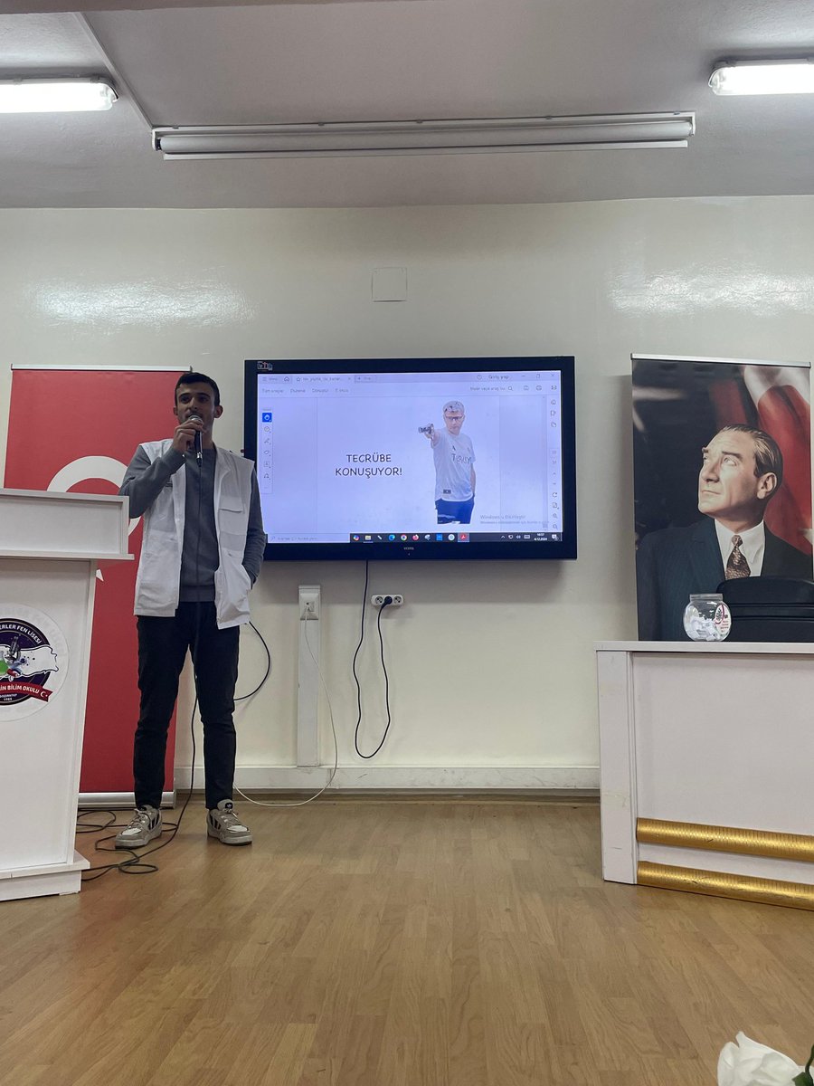 GaziantepGYYD's tweet photo. Ne Yaptık Da Kazandık,Kazandık Da Ne Oldu 📚🏆 https://t.co/jvWnvOuhG5