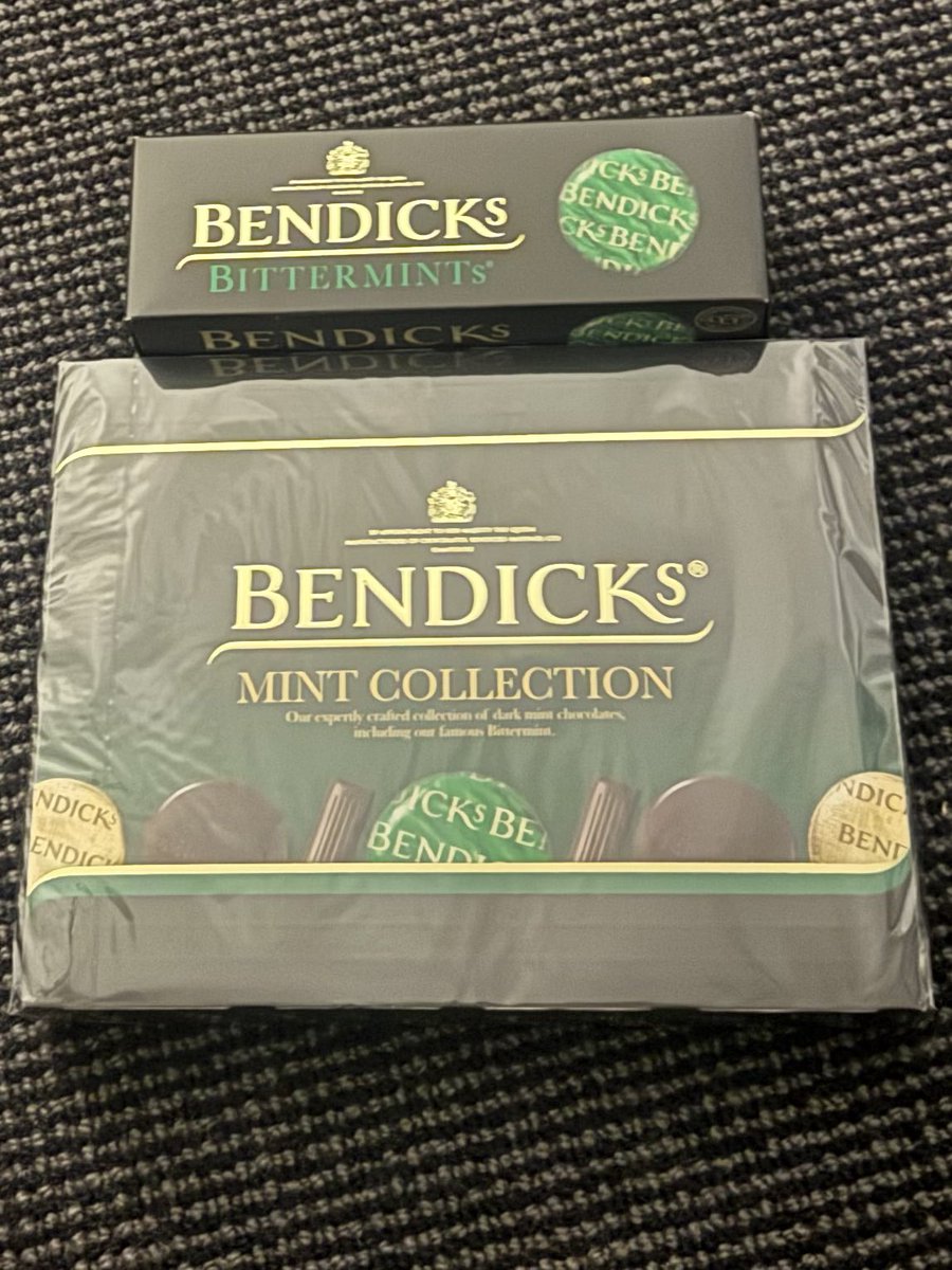 angelathompson5's tweet photo. Stopped eating dark chocolate years ago as it gave me headaches no matter what brands I tried .
Finally found these choc dark mints that l love and I don’t feel ill #Bendicks https://t.co/d1lZnklY6r