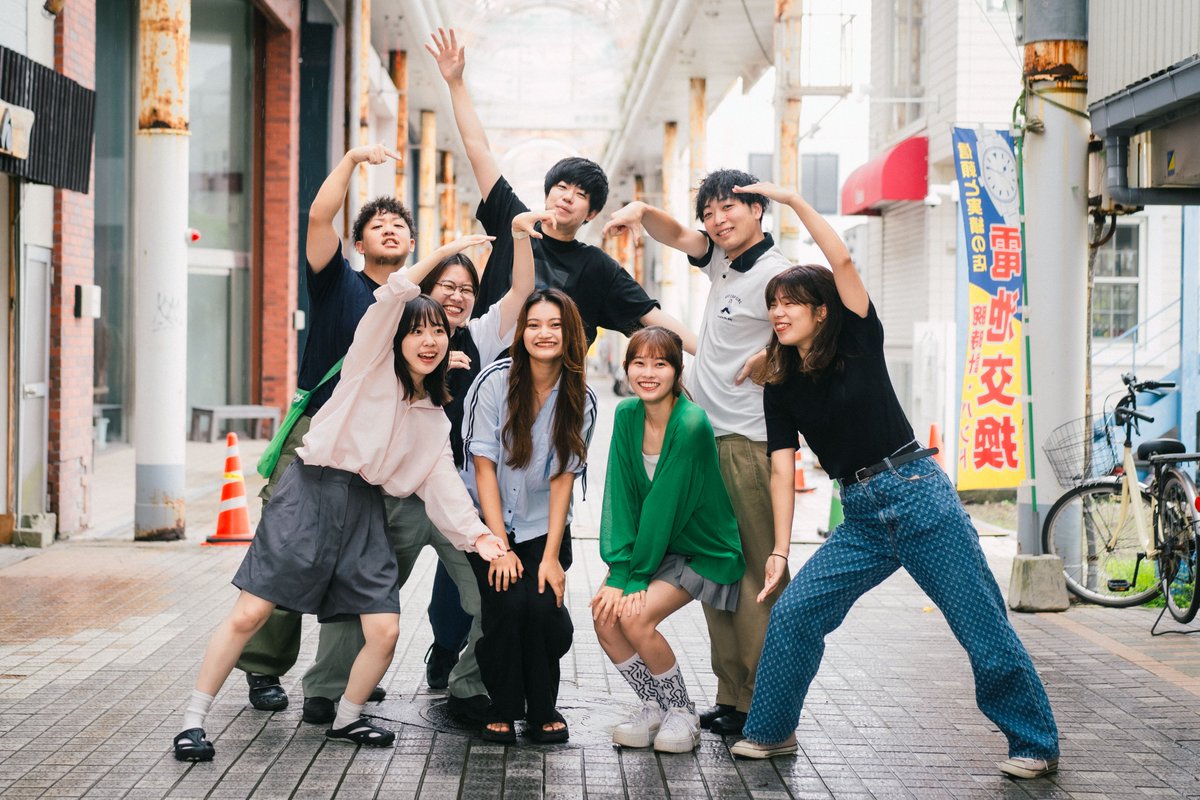 kyo_miyazaki's tweet photo. ＼＼全国の大学生へ！／／
地域留学プログラム #ヤッチャの学校 記念すべき10期生の募集をスタートしました！！！

「地域を通して人と自分と向き合う1ヶ月」
地域のためではなく、あなたのためのプログラム。生き方や価値観に触れ、新しい自分に出会える1ヶ月です。絶対に後悔しない春を、宮崎で！ https://t.co/muYOr1hzEm