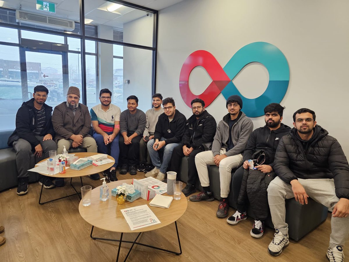 AMYA_Durham's tweet image. 6 members of our Muslim Youth from Durham, ON chapter of Ahmadiyya Muslim Youth Association Canada donated blood at @CanadasLifeline blood donation center.

This donation is part of @AMYACanada's nationwide campaign to donate blood

#Mercy4Mankind #CanadasLifeLine #Durham