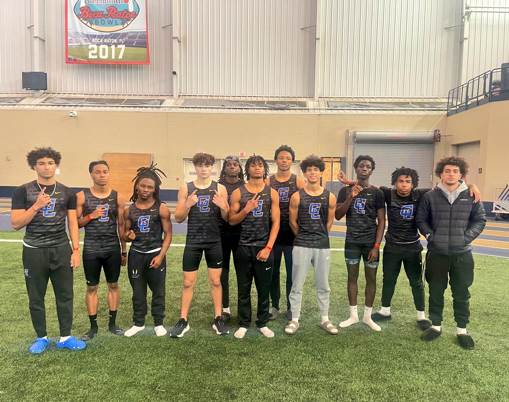 Lincoln_TF's tweet photo. Guys that have been working hard this fall got a chance to shake off some rust before the Holidays! These guys accounted for over 1️⃣0️⃣ New PRs! Congratulations! #LEAP #GahannaSpeed https://t.co/JcFGeZDaU6